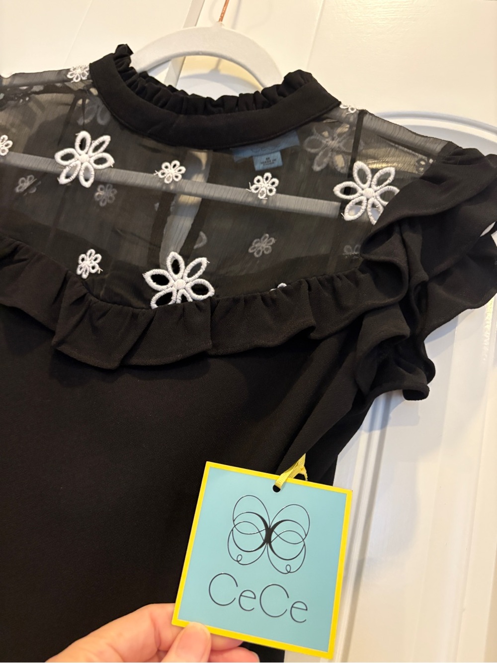 CeCe NWT black short sleeve top
